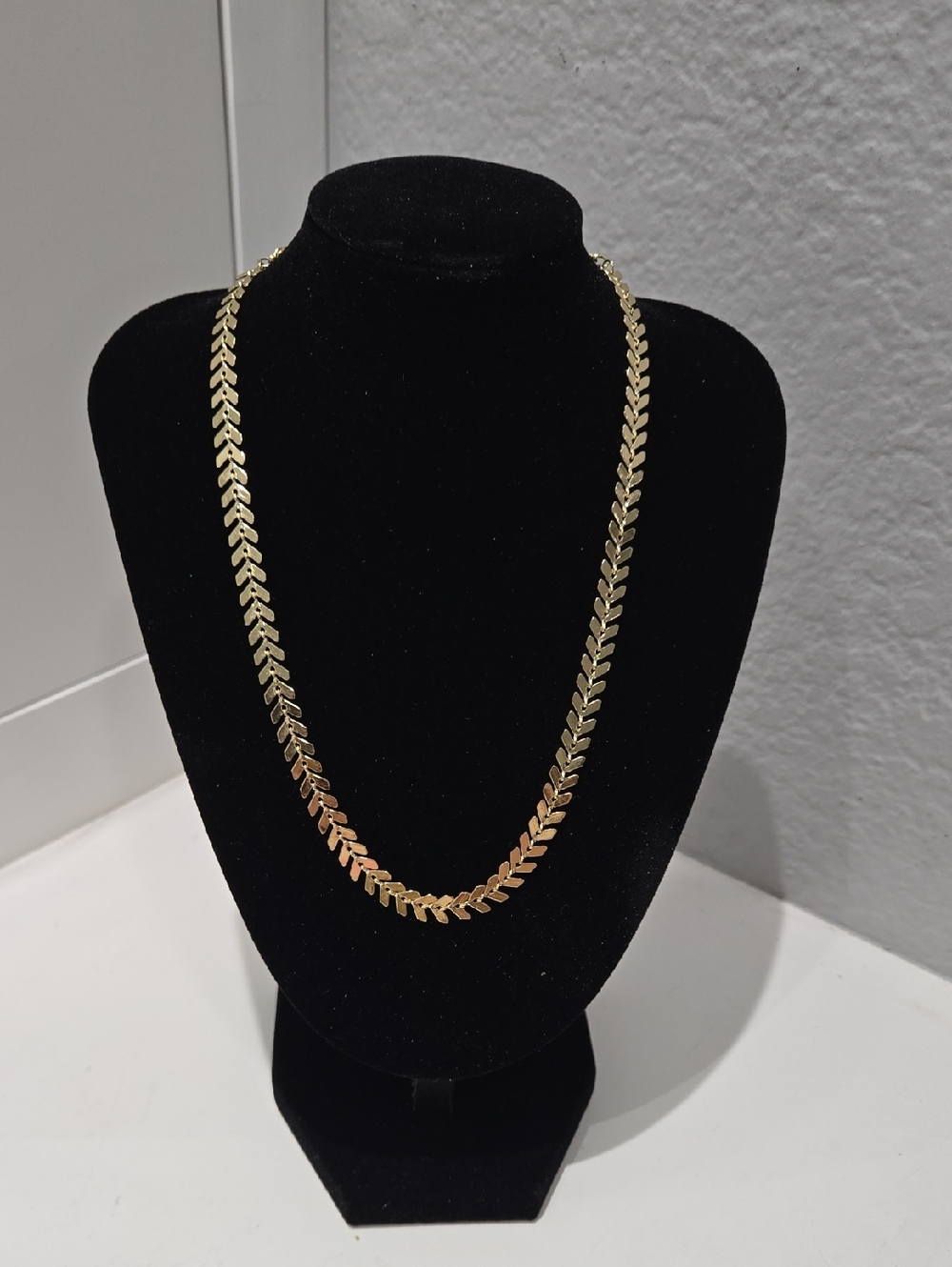 Gold Herringbone Chain Necklace - Elegant Women's Jewelry